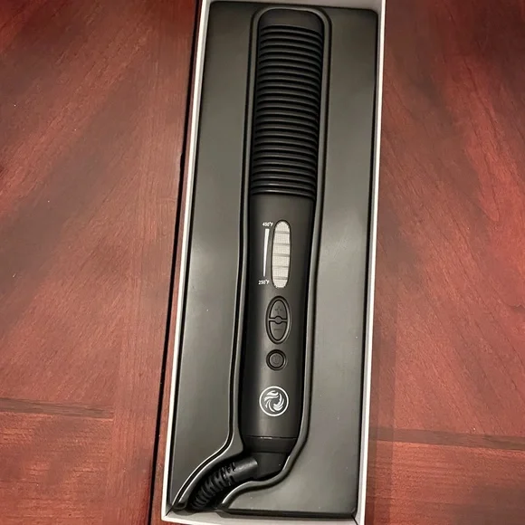 New NOA Invent Thermal Styling Comb